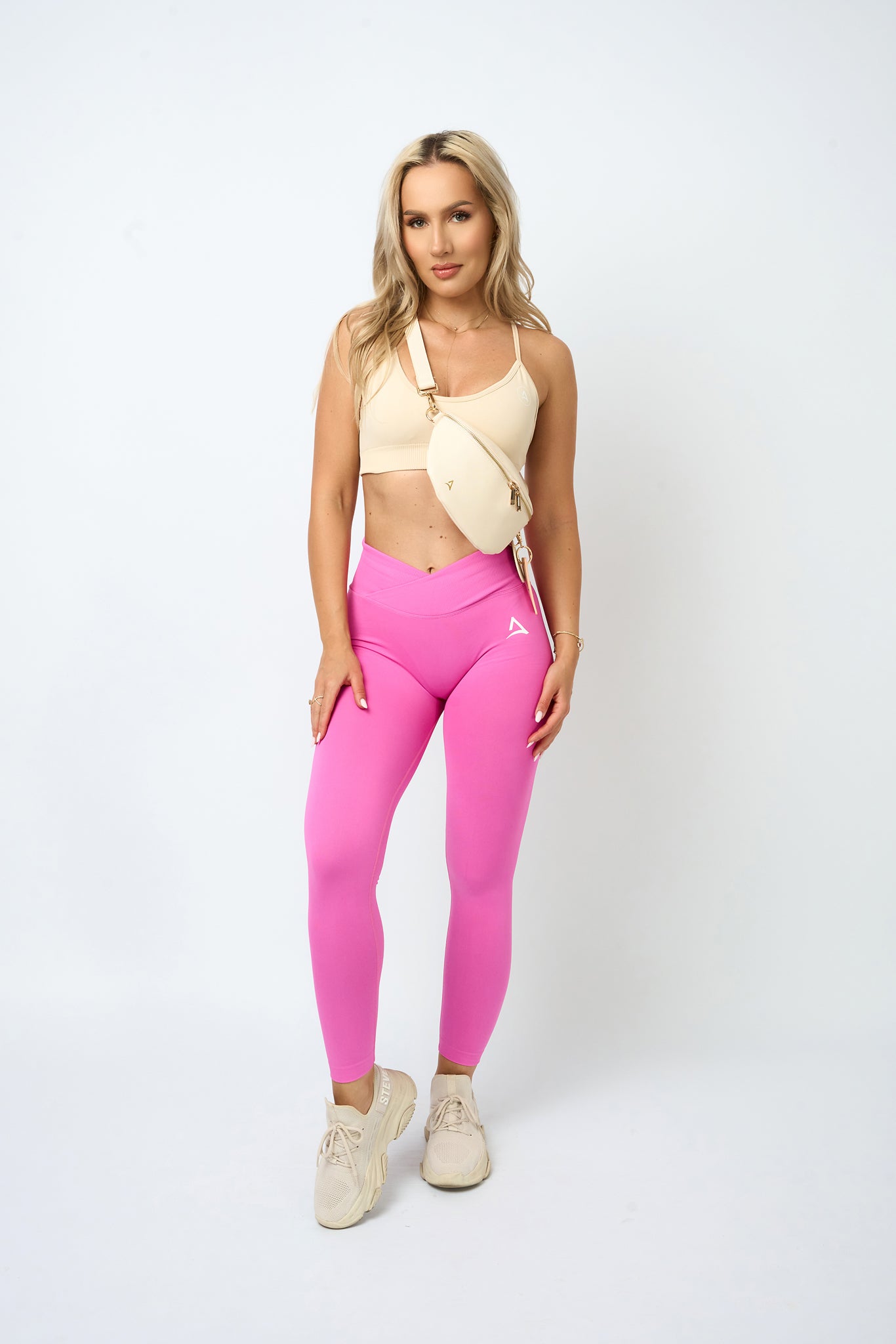 LUXE BELT Handbag Nude