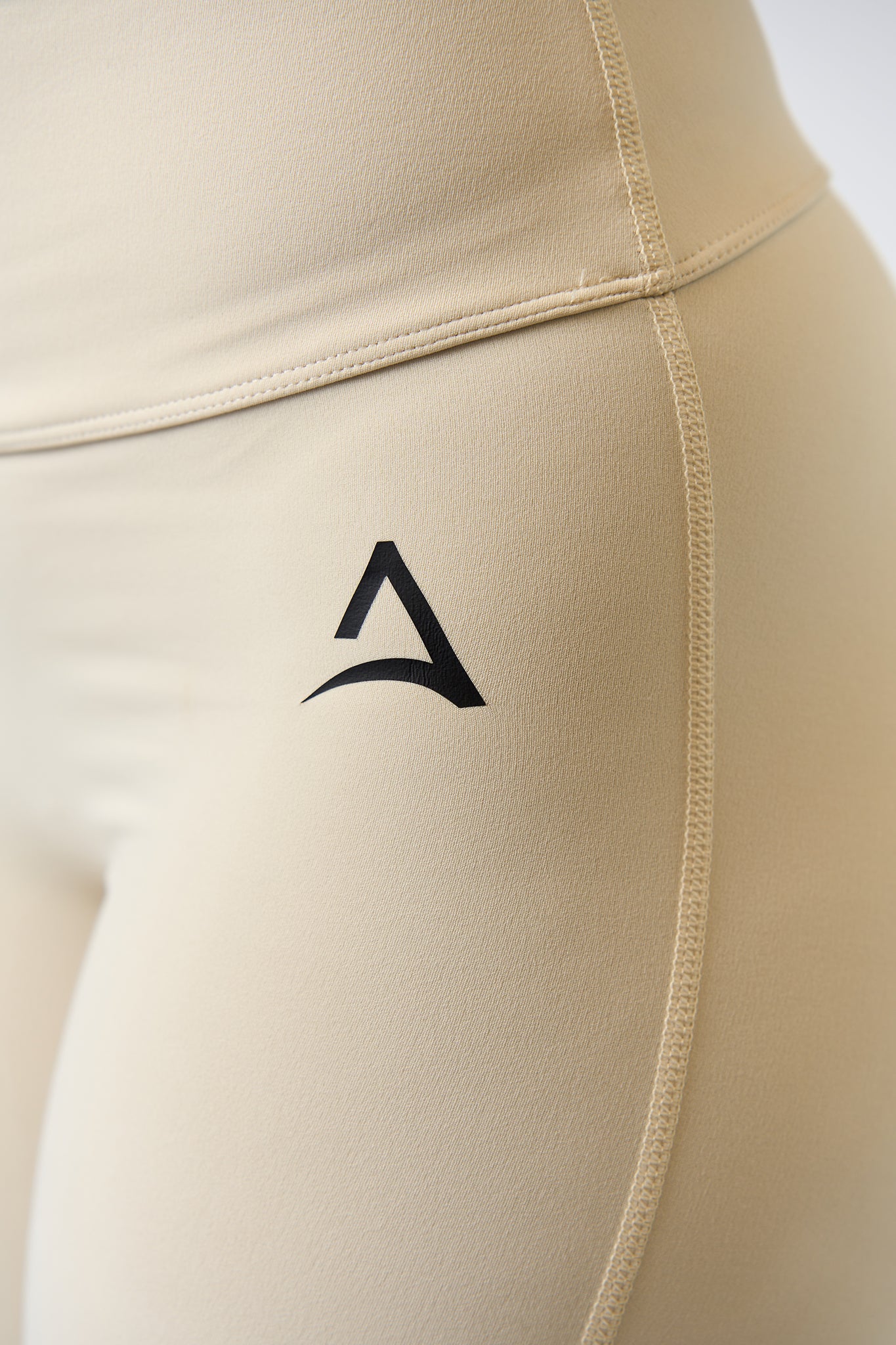 SOFT MOTION Nude Set