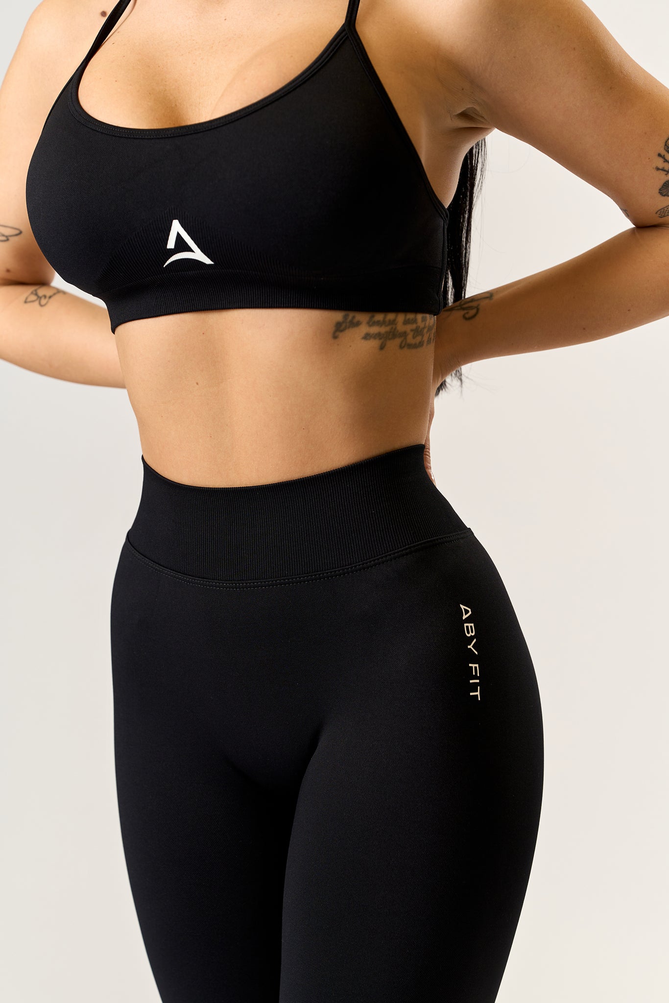 CROSSBACK SCULPT Set Black