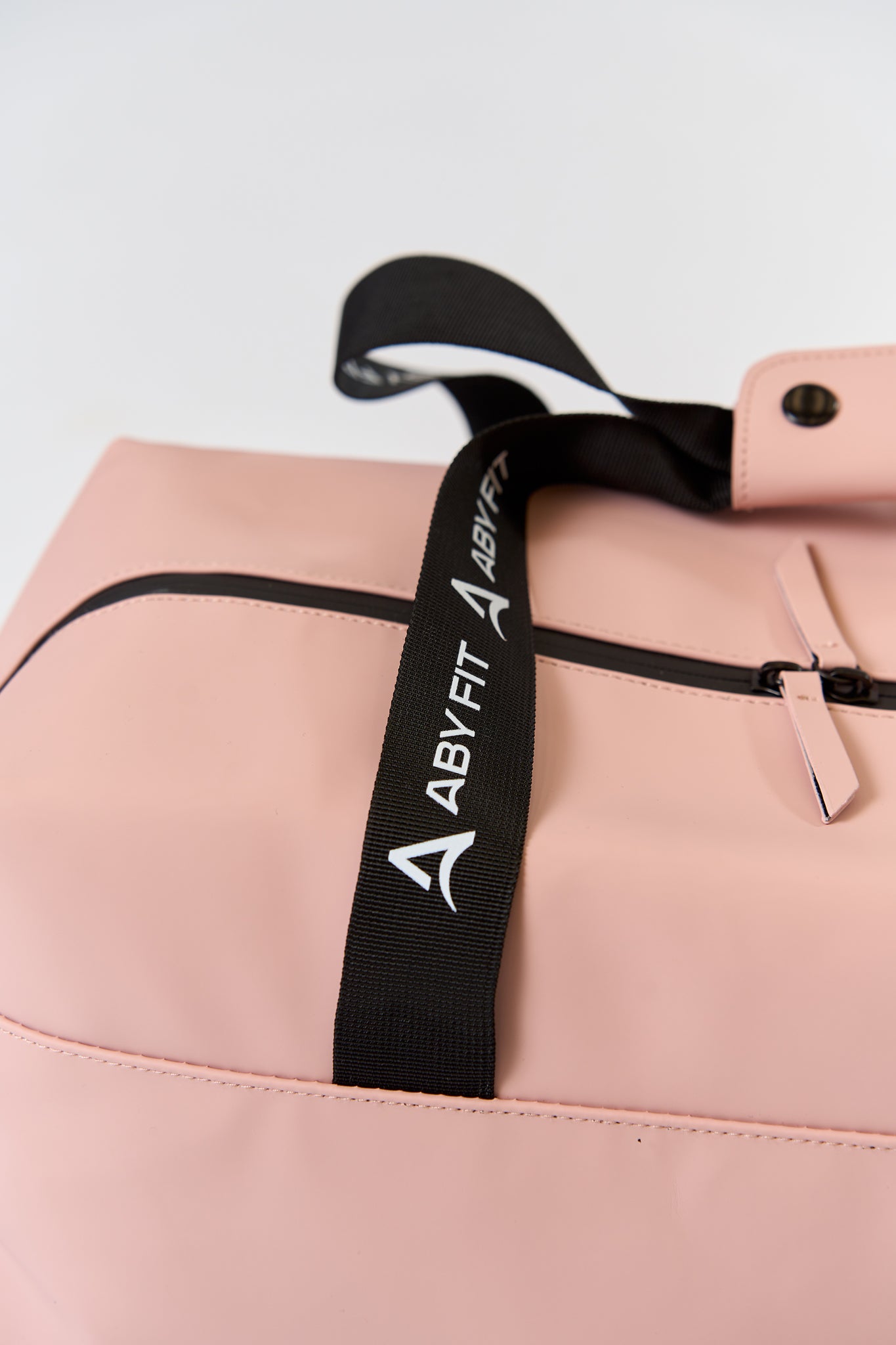 MATTE MOVE bag Light pink