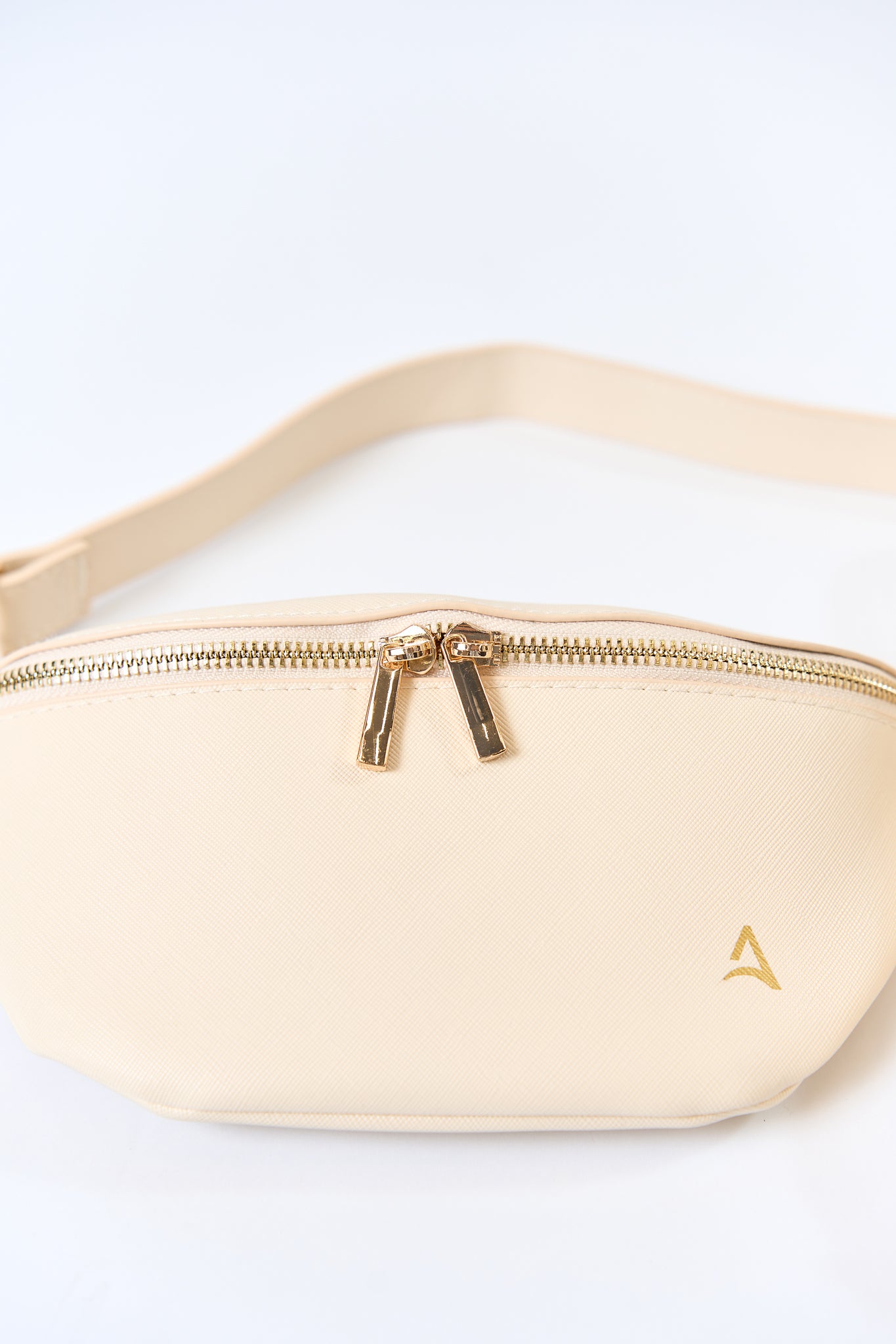 LUXE BELT Handbag Nude