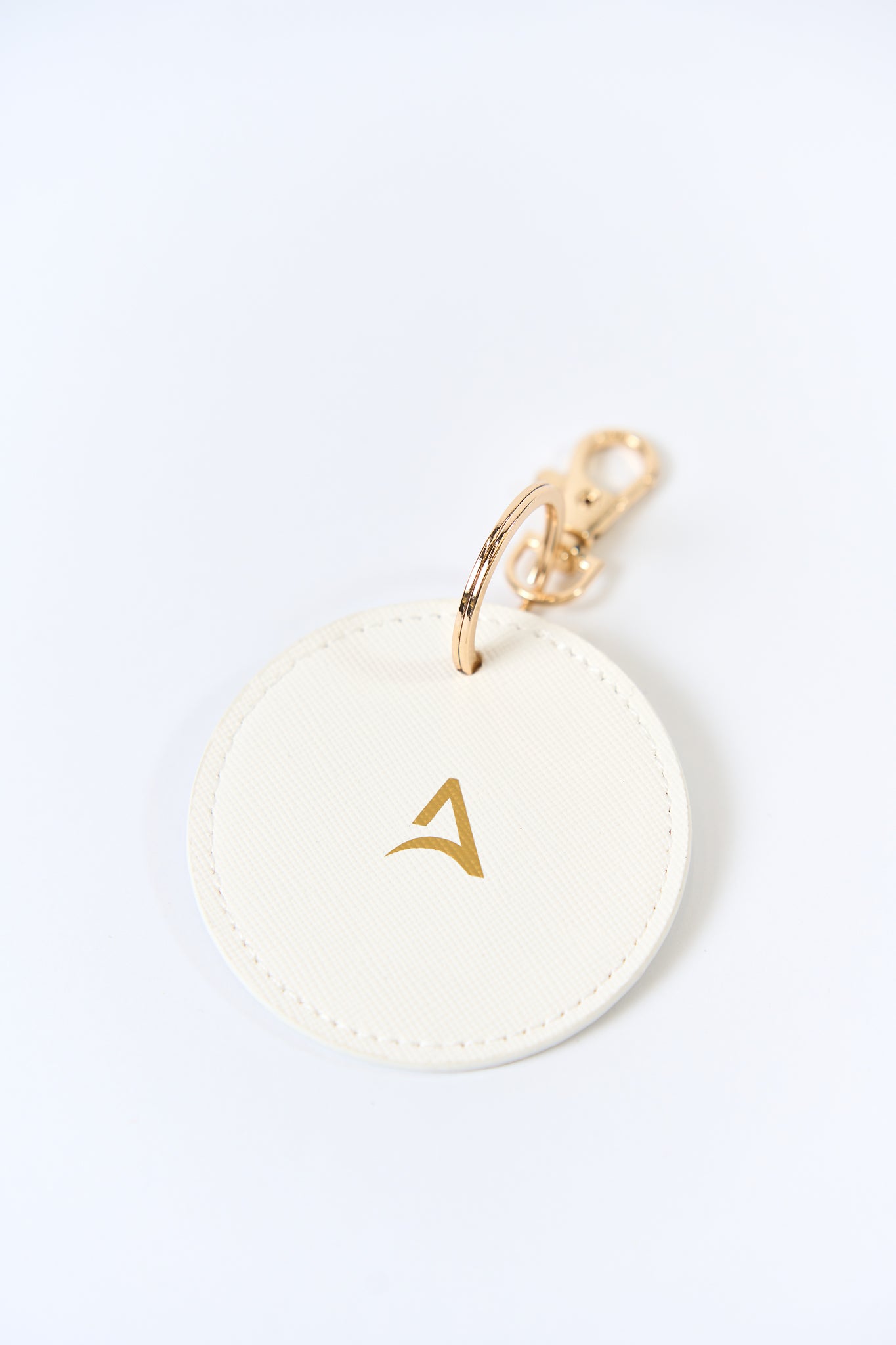 ROUND MATCH Keychain White