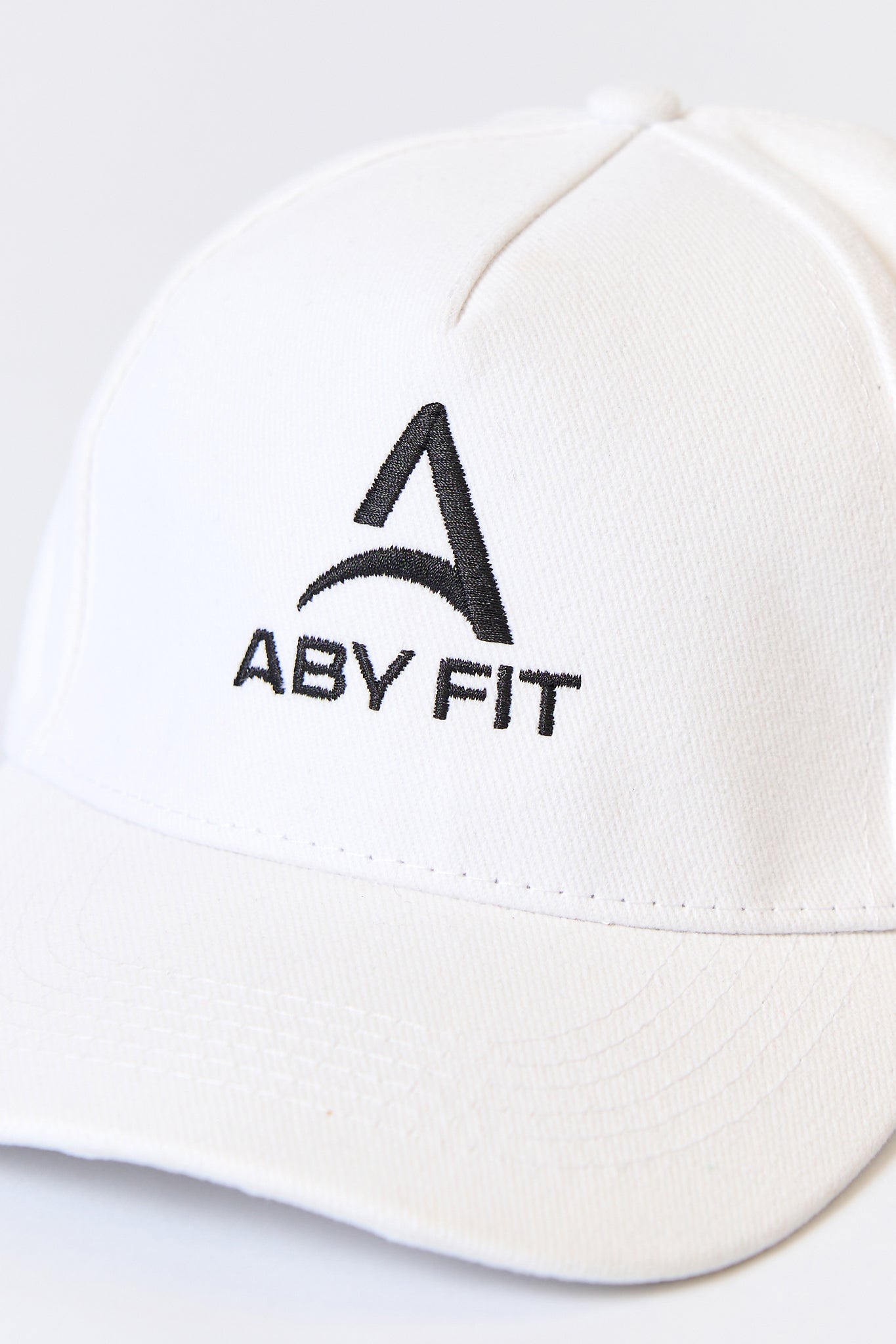 BLACK LOGO White Cap