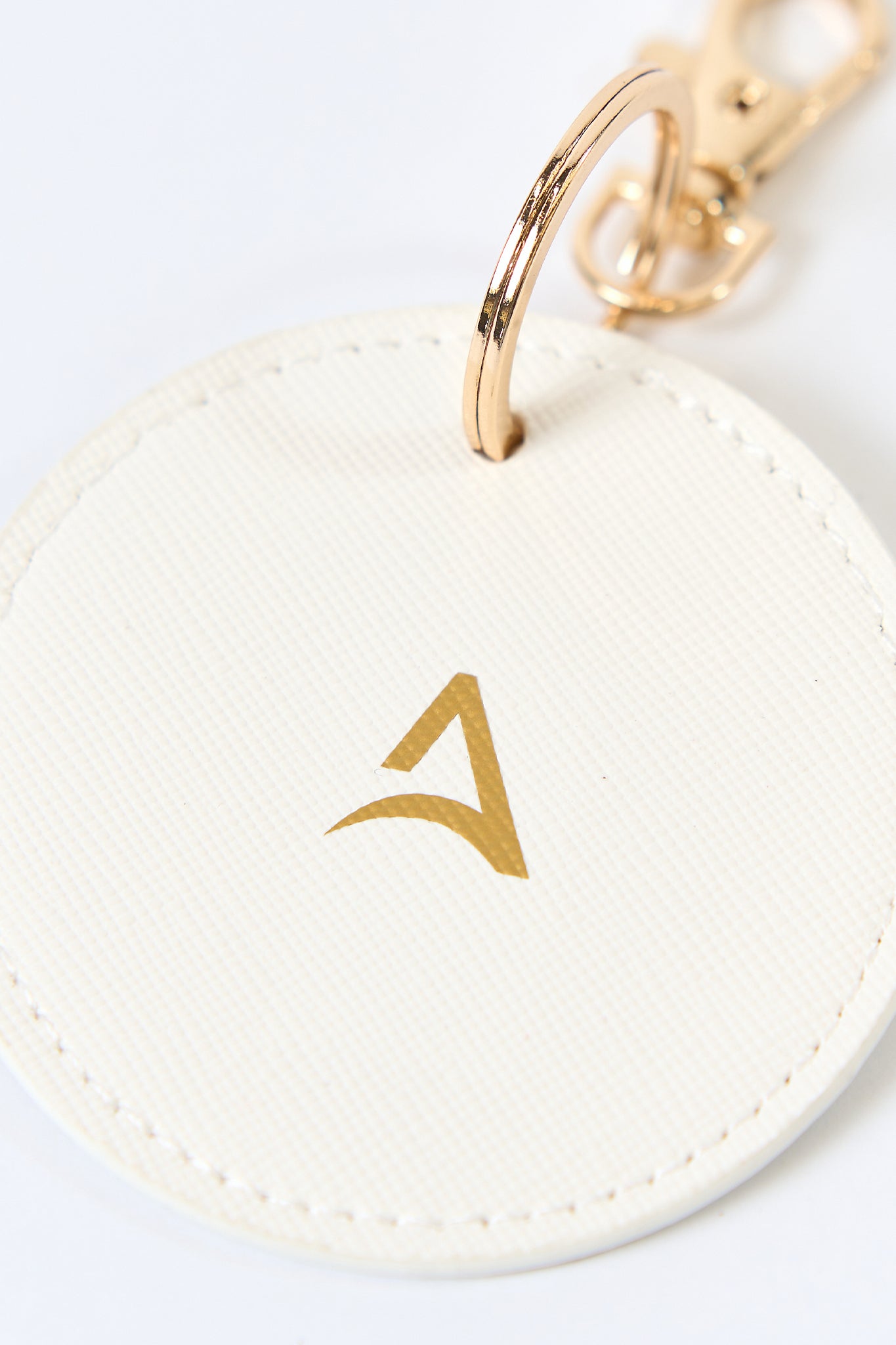 ROUND MATCH Keychain White