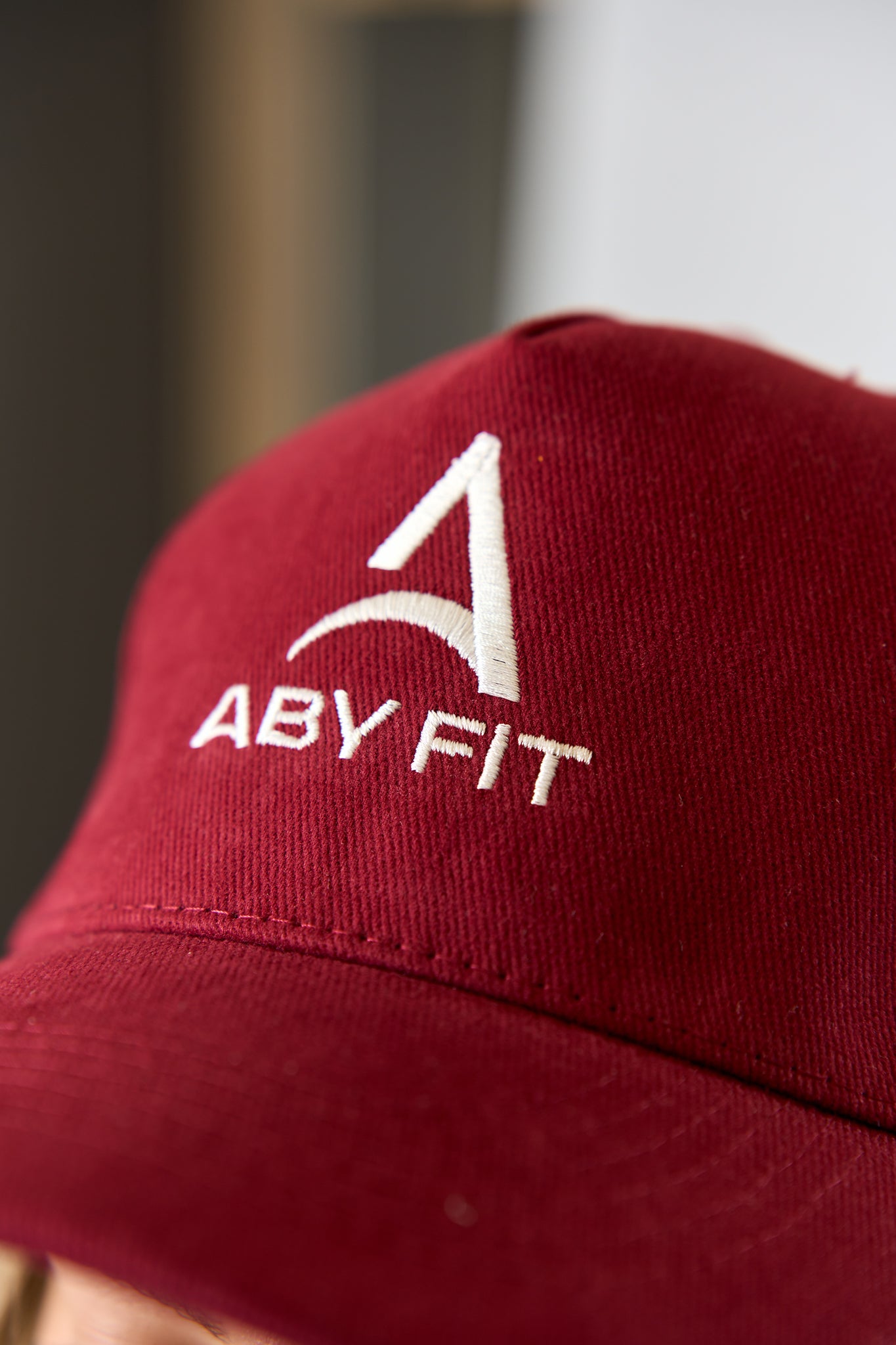 WHITE LOGO Cap Cherry