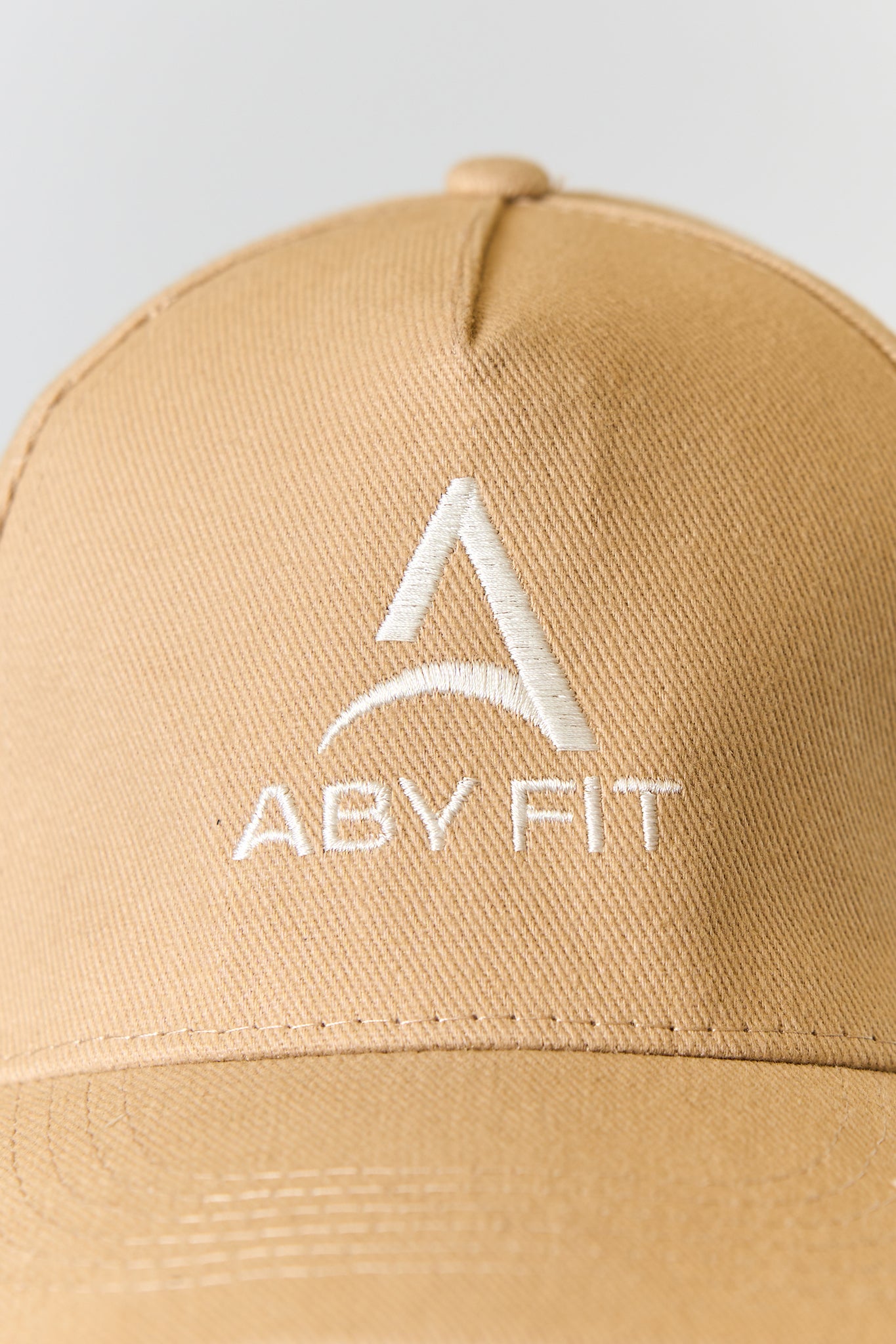 WHITE LOGO Beige cap