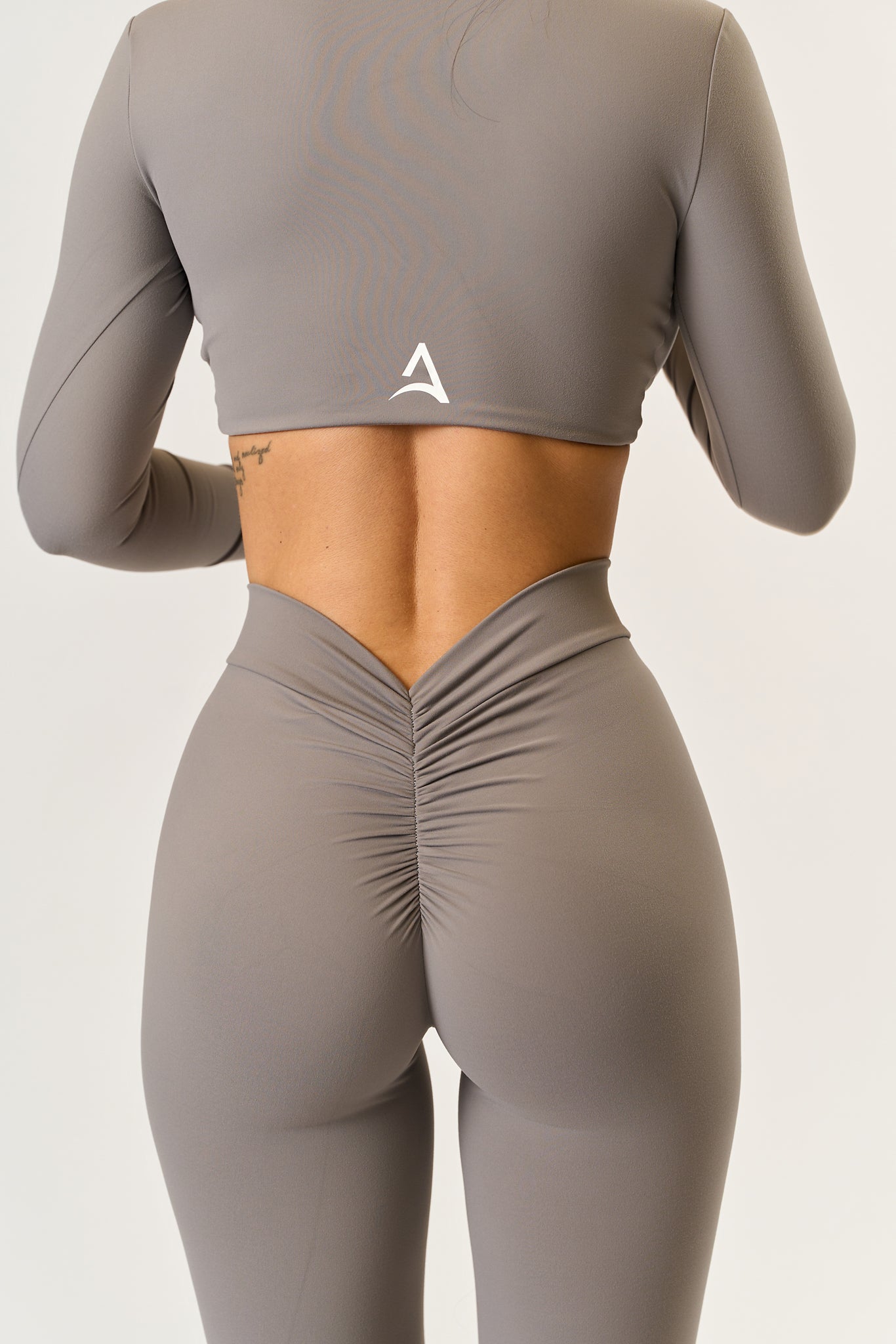 CROSSOVER GLAM Set Grey