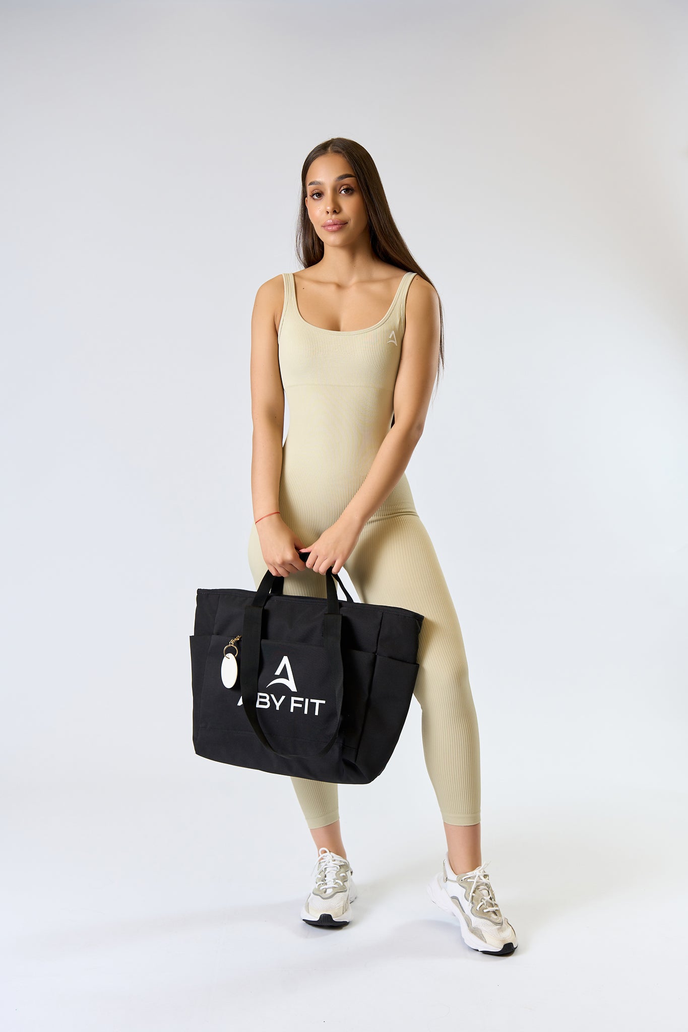 ROUND MATCH Keychain White